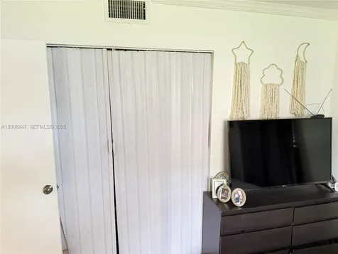 101 Berkley Road Hollywood FL 33024