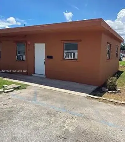 1109 SW 2nd Street Homestead FL 33030