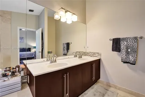 13206 NW 7th Place Plantation FL 33325