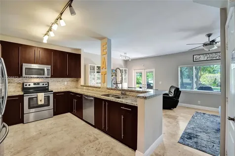 13206 NW 7th Place Plantation FL 33325