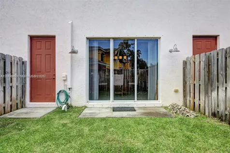 2311 NE 42nd Circle Homestead FL 33033
