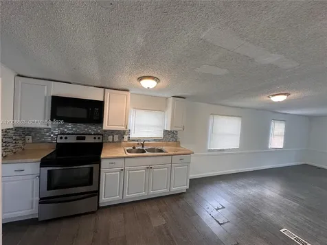 3028 SW 50th Street Dania Beach FL 33312