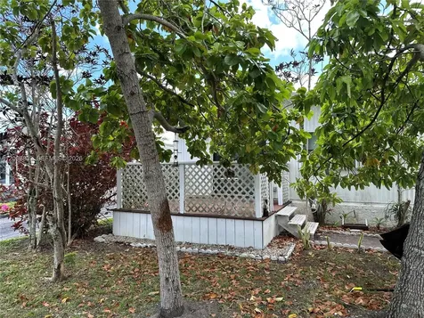 3028 SW 50th Street Dania Beach FL 33312