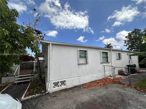 3028 SW 50th Street Dania Beach FL 33312