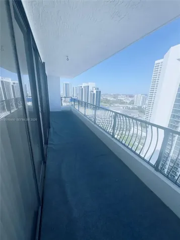 Miami FL 33132