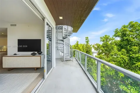 545 SW 11th Street Miami FL 33129
