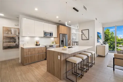 545 SW 11th Street Miami FL 33129