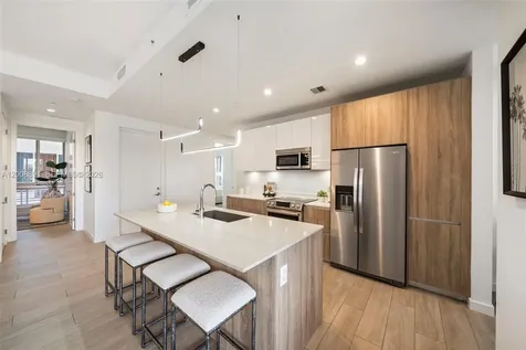 545 SW 11th Street Miami FL 33129