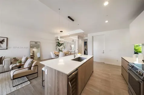 545 SW 11th Street Miami FL 33129