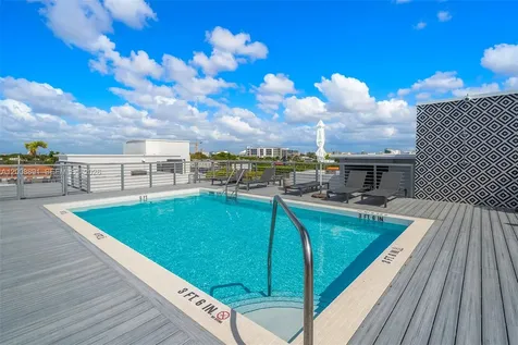 545 SW 11th Street Miami FL 33129