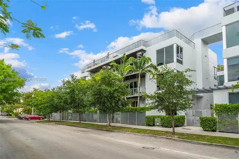 545 SW 11th Street Miami FL 33129