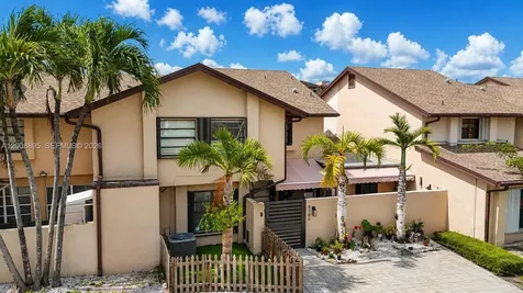 8186 NW 98th Lane Hialeah Gardens FL 33016