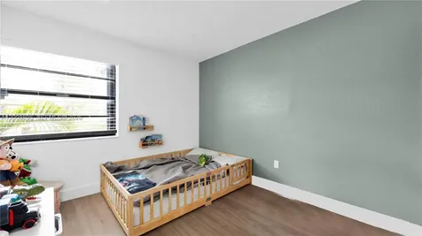8186 NW 98th Lane Hialeah Gardens FL 33016