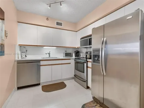 3400 NE 192nd Street Aventura FL 33180