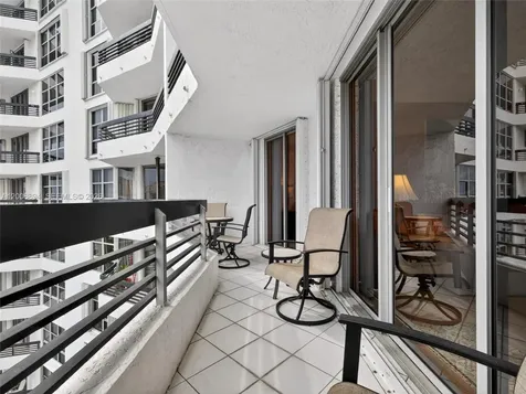 3400 NE 192nd Street Aventura FL 33180