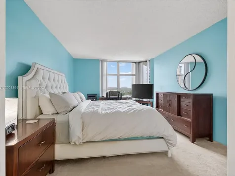 3400 NE 192nd Street Aventura FL 33180