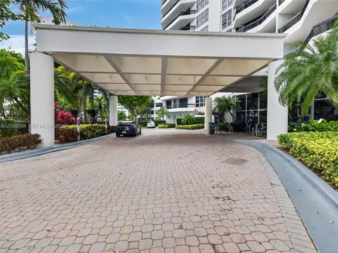 3400 NE 192nd Street Aventura FL 33180