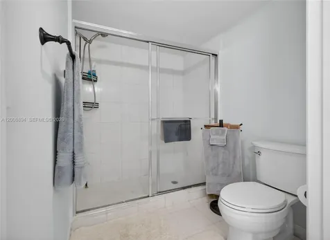 3400 NE 192nd Street Aventura FL 33180