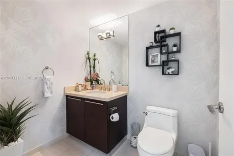 7928 East Drive North Bay Village FL 33141