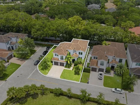 3439 N Brookfield Circle N Hollywood FL 33312