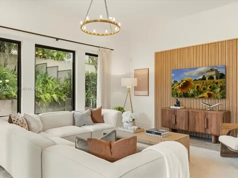 3439 N Brookfield Circle N Hollywood FL 33312