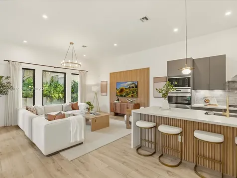 3439 N Brookfield Circle N Hollywood FL 33312