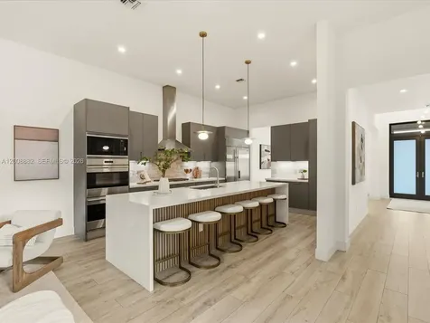 3439 N Brookfield Circle N Hollywood FL 33312