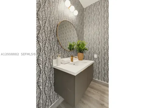 3439 N Brookfield Circle N Hollywood FL 33312