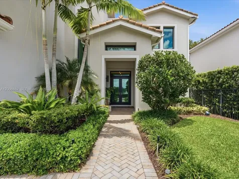 3439 N Brookfield Circle N Hollywood FL 33312