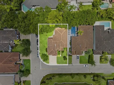 3439 N Brookfield Circle N Hollywood FL 33312