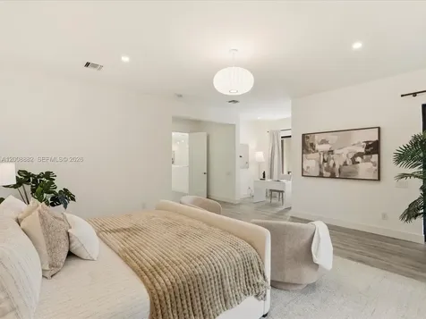 3439 N Brookfield Circle N Hollywood FL 33312