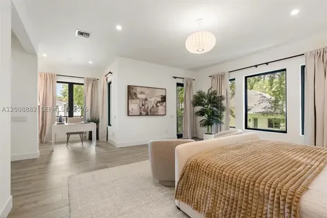 3439 N Brookfield Circle N Hollywood FL 33312