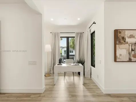 3439 N Brookfield Circle N Hollywood FL 33312