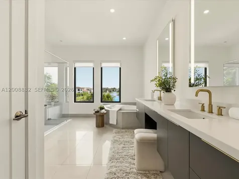 3439 N Brookfield Circle N Hollywood FL 33312