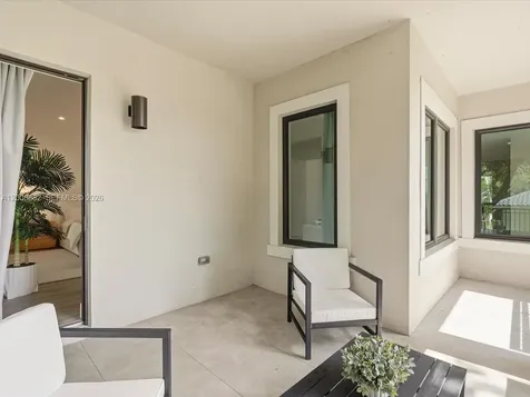 3439 N Brookfield Circle N Hollywood FL 33312