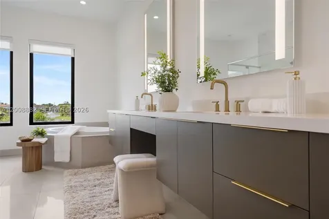 3439 N Brookfield Circle N Hollywood FL 33312