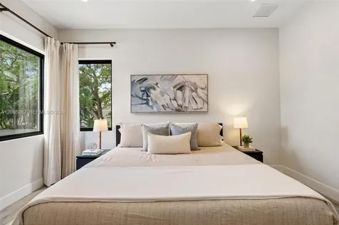 3439 N Brookfield Circle N Hollywood FL 33312
