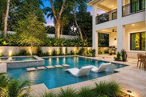 3439 N Brookfield Circle N Hollywood FL 33312