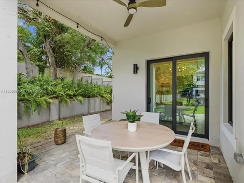 3439 N Brookfield Circle N Hollywood FL 33312