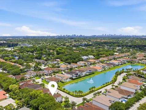 3439 N Brookfield Circle N Hollywood FL 33312