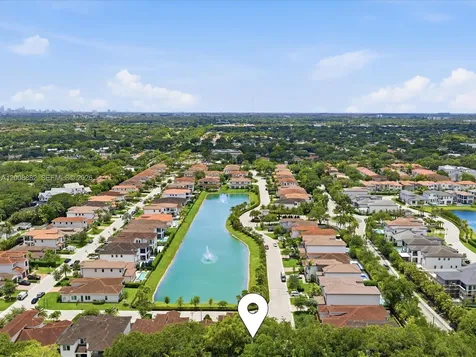 3439 N Brookfield Circle N Hollywood FL 33312