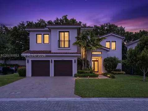3439 N Brookfield Circle N Hollywood FL 33312