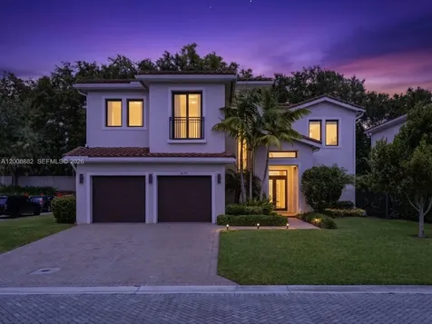 3439 N Brookfield Circle N Hollywood FL 33312