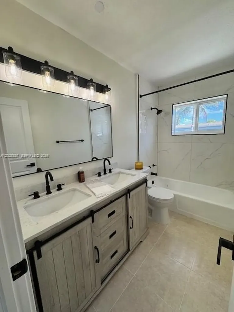 7525 Garfield Street Hollywood FL 33024