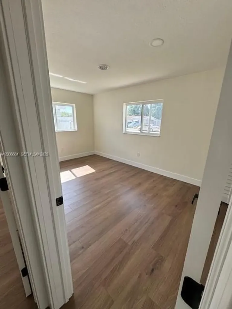 7525 Garfield Street Hollywood FL 33024