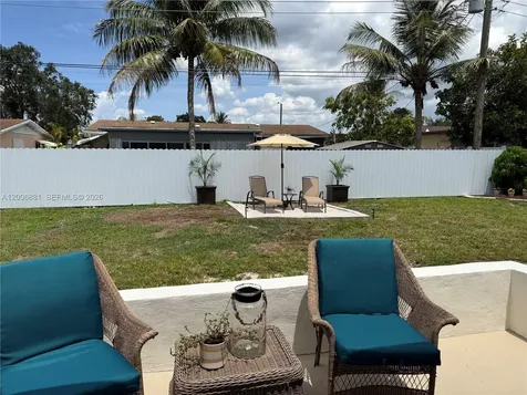 7525 Garfield Street Hollywood FL 33024
