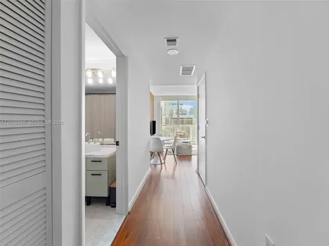 244 Biscayne Boulevard Miami FL 33132