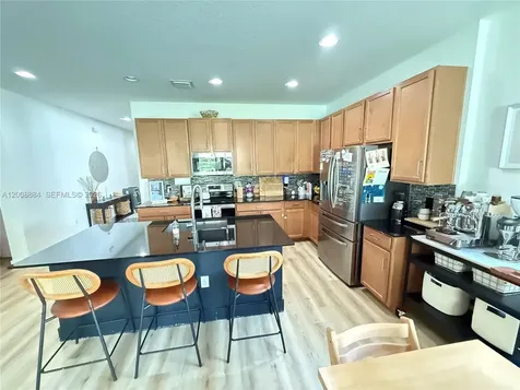 2945 SE 3rd Street Homestead FL 33033