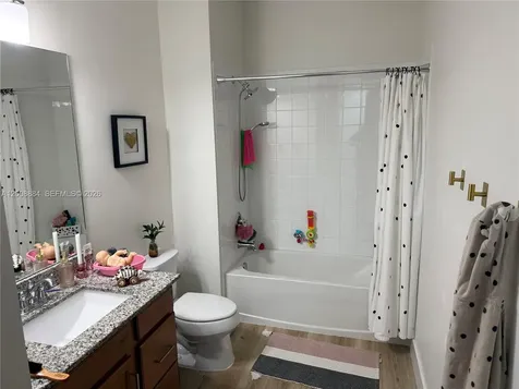 2945 SE 3rd Street Homestead FL 33033