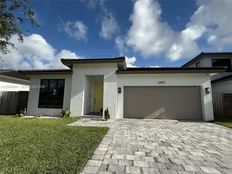 2945 SE 3rd Street Homestead FL 33033